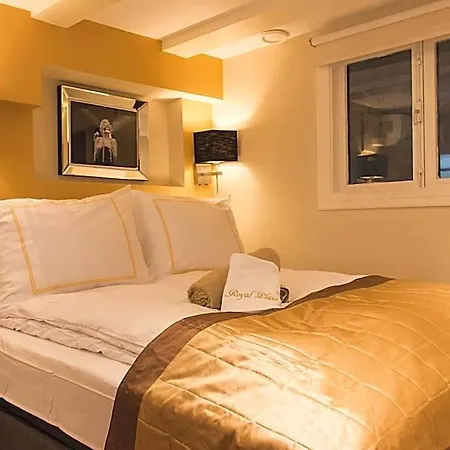 Royal Plaza 3*