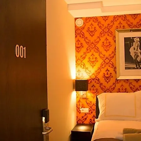 Royal Plaza Hotel