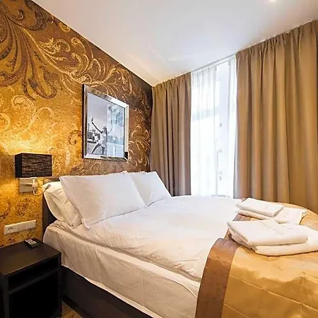 Royal Plaza 3* Amsterdam