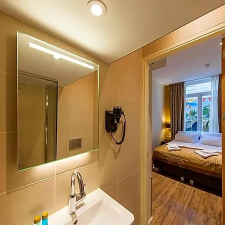 Royal Plaza 3*