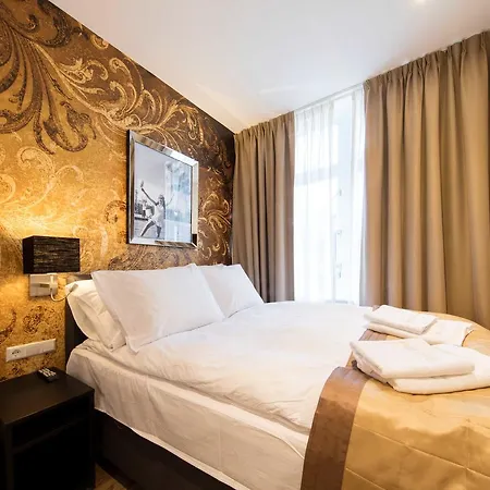 Royal Plaza 3* Amesterdão