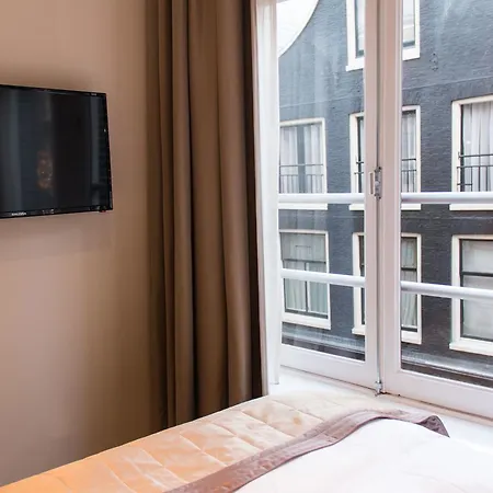 Royal Plaza 3* Ámsterdam