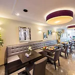 Royal Plaza 3* 암스테르담