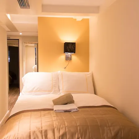 Royal Plaza 호텔 3*